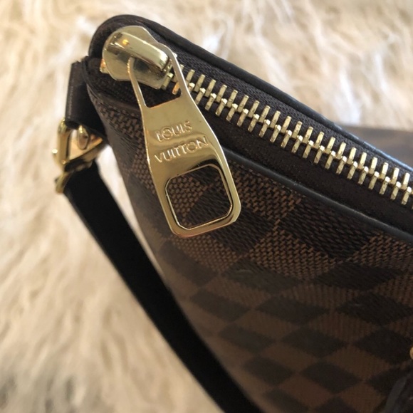 Brand New Louis Vuitton Purse - Picture 4 of 5
